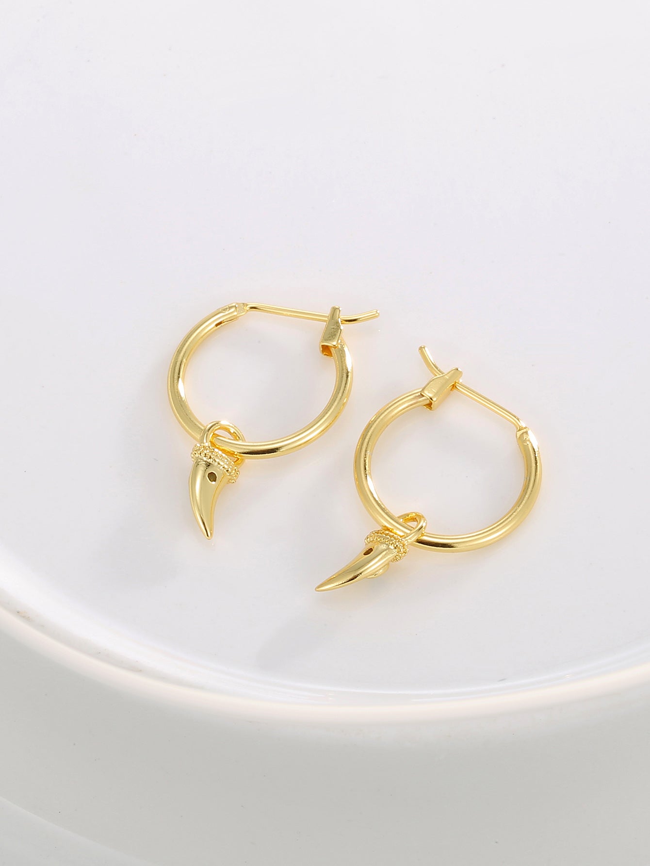 Wolf Tooth Zircon Drop Earrings