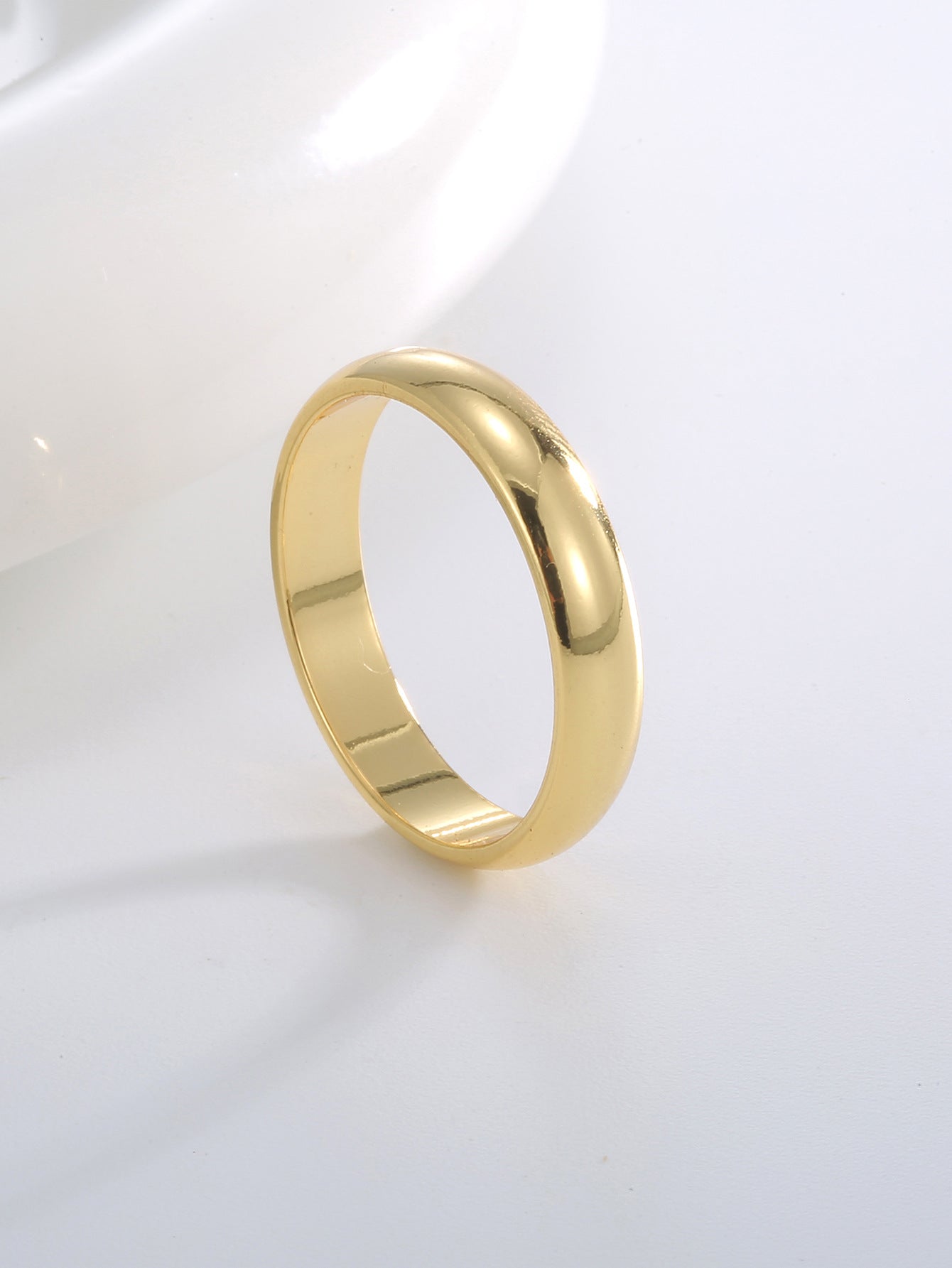 Glossy Round Ring