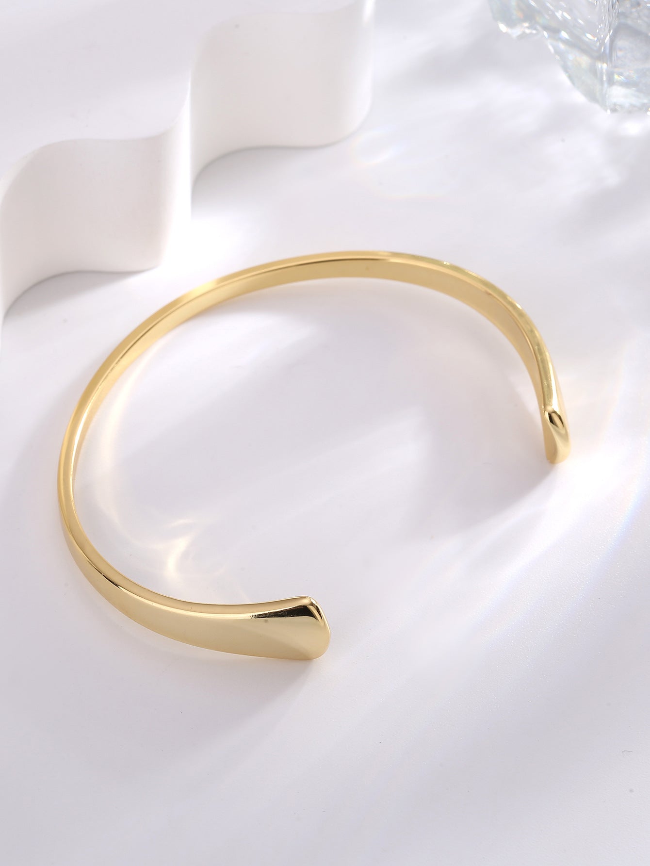 Minimalist Glossy Open Bangle