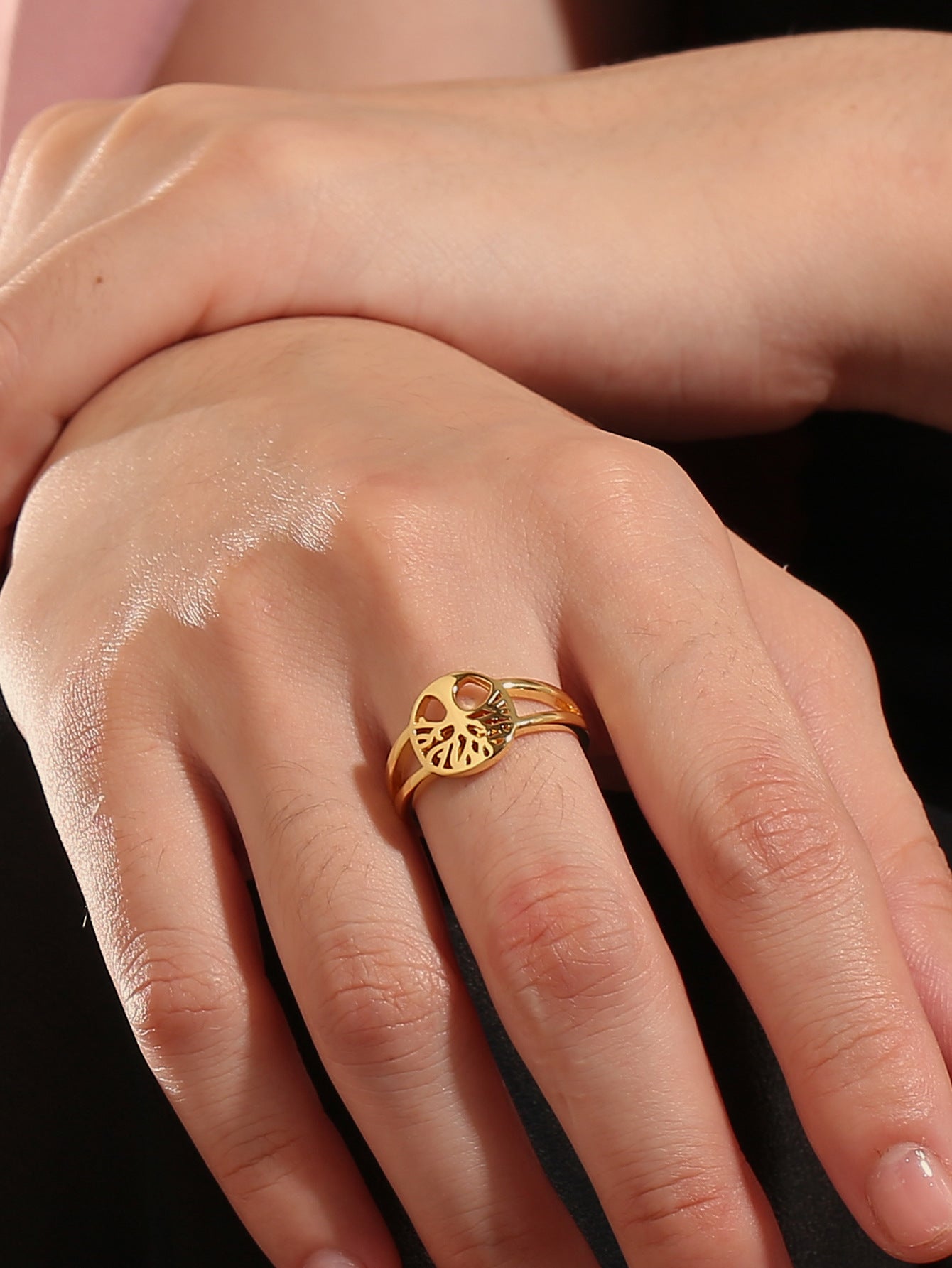 Tree of Life Hollow Ring