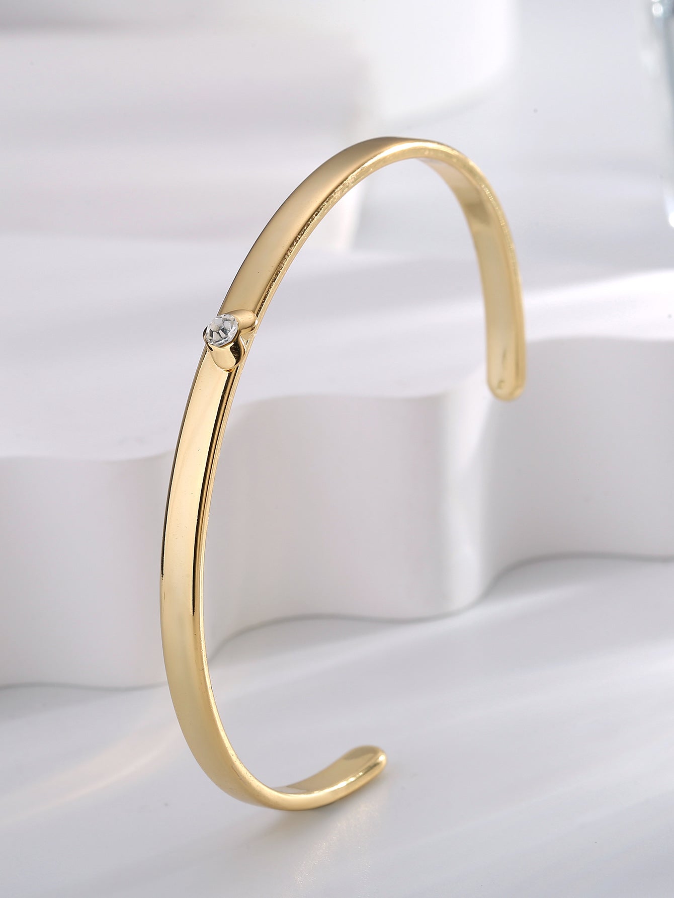 Heart-shaped Zircon Cuff Bracelet