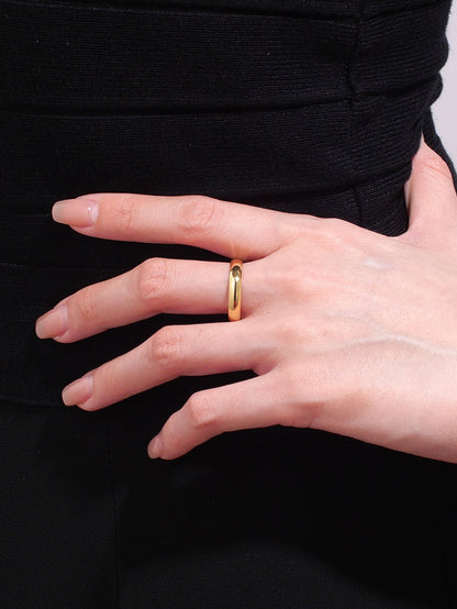 Glossy Round Ring