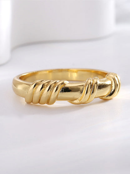 Twisted Glossy Ring