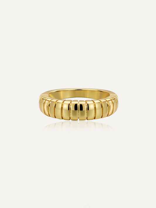 Cow Horn Pattern Ring