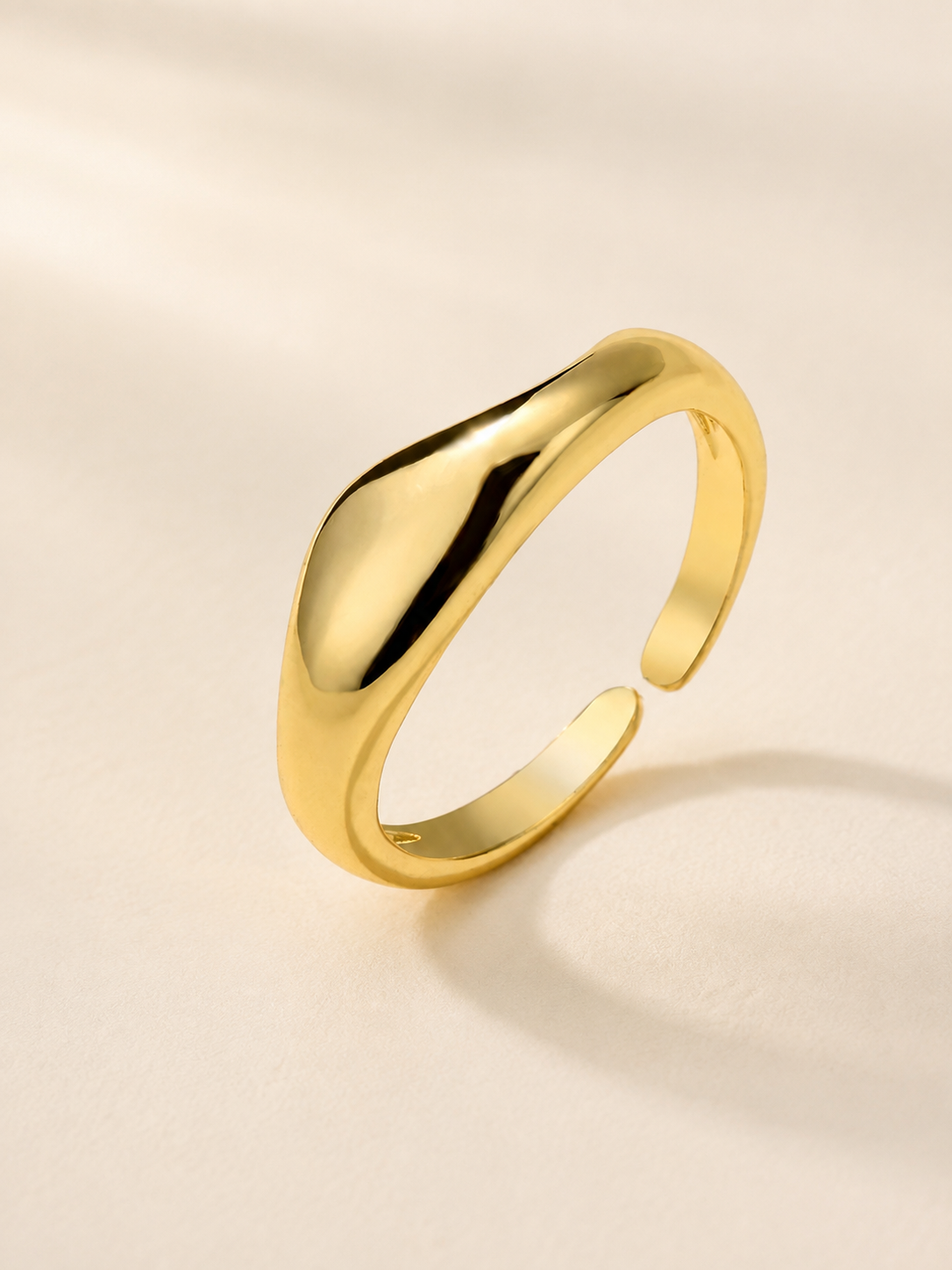 Soft Wave Dome Ring